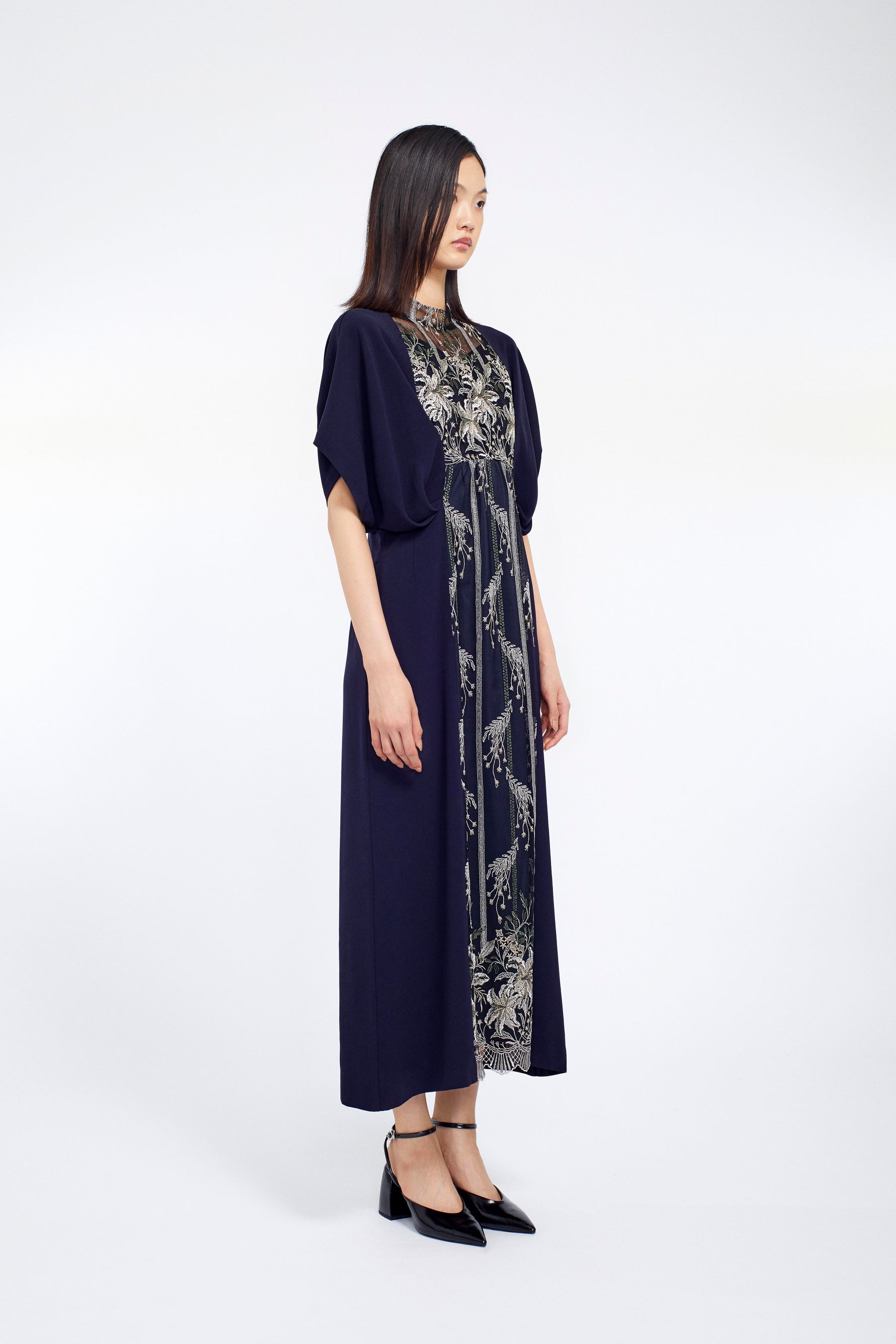 Classic lace dress (Navy)