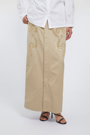 Relief embroidered chino skirt (Beige)