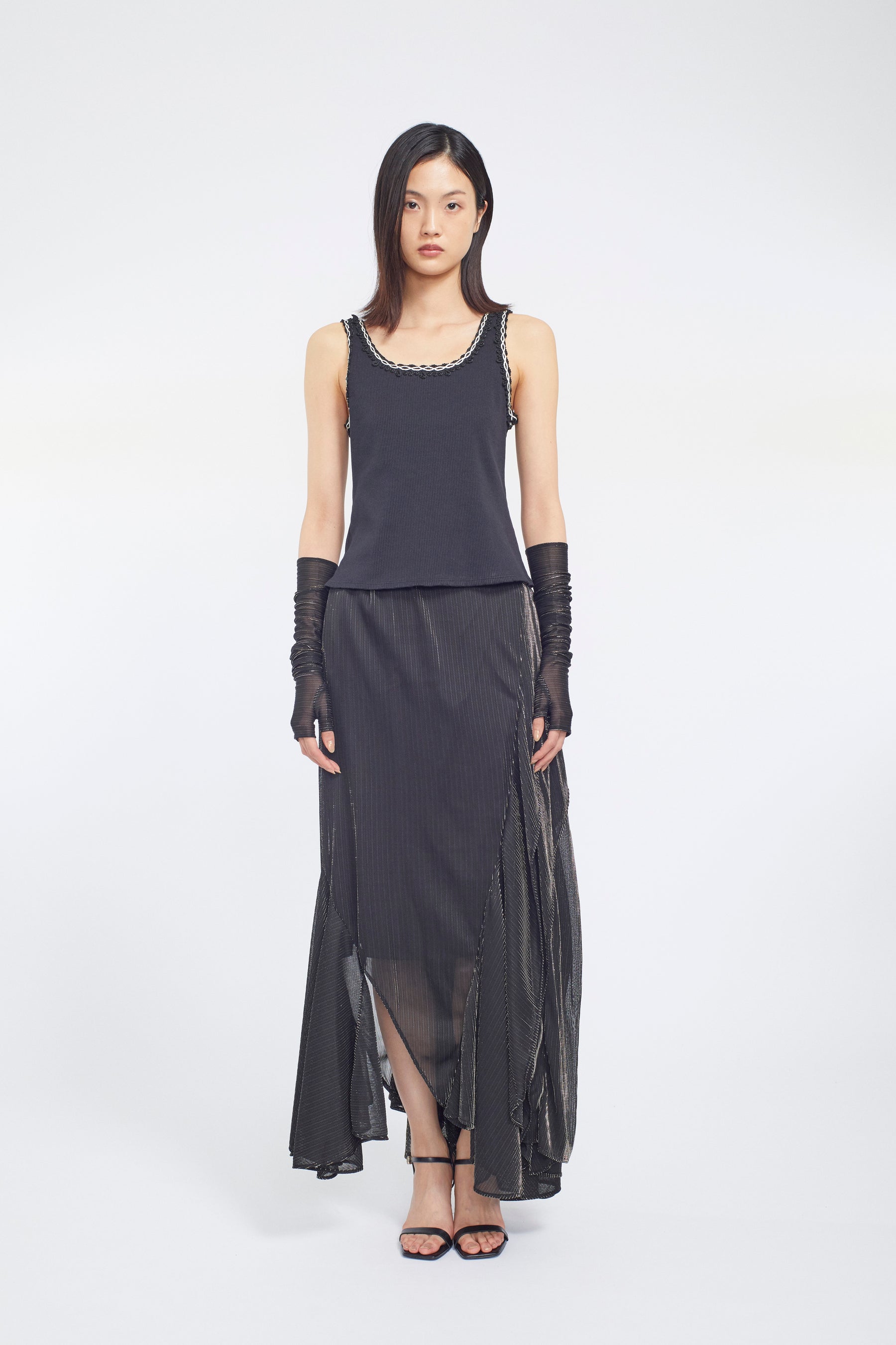 Fluid glimmer asymmetric skirt (Black)