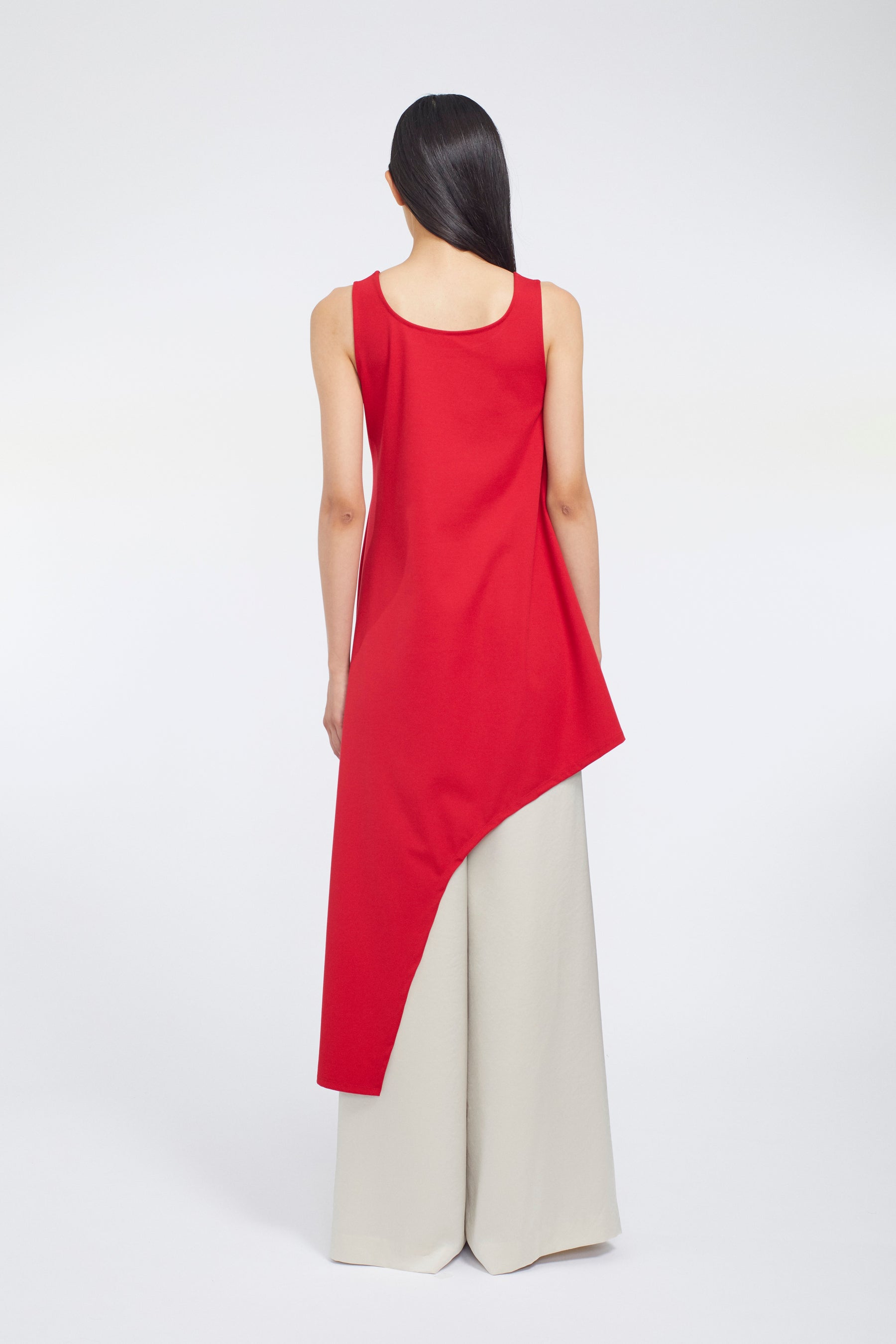 Brooch gather asymmetric dress (Red)