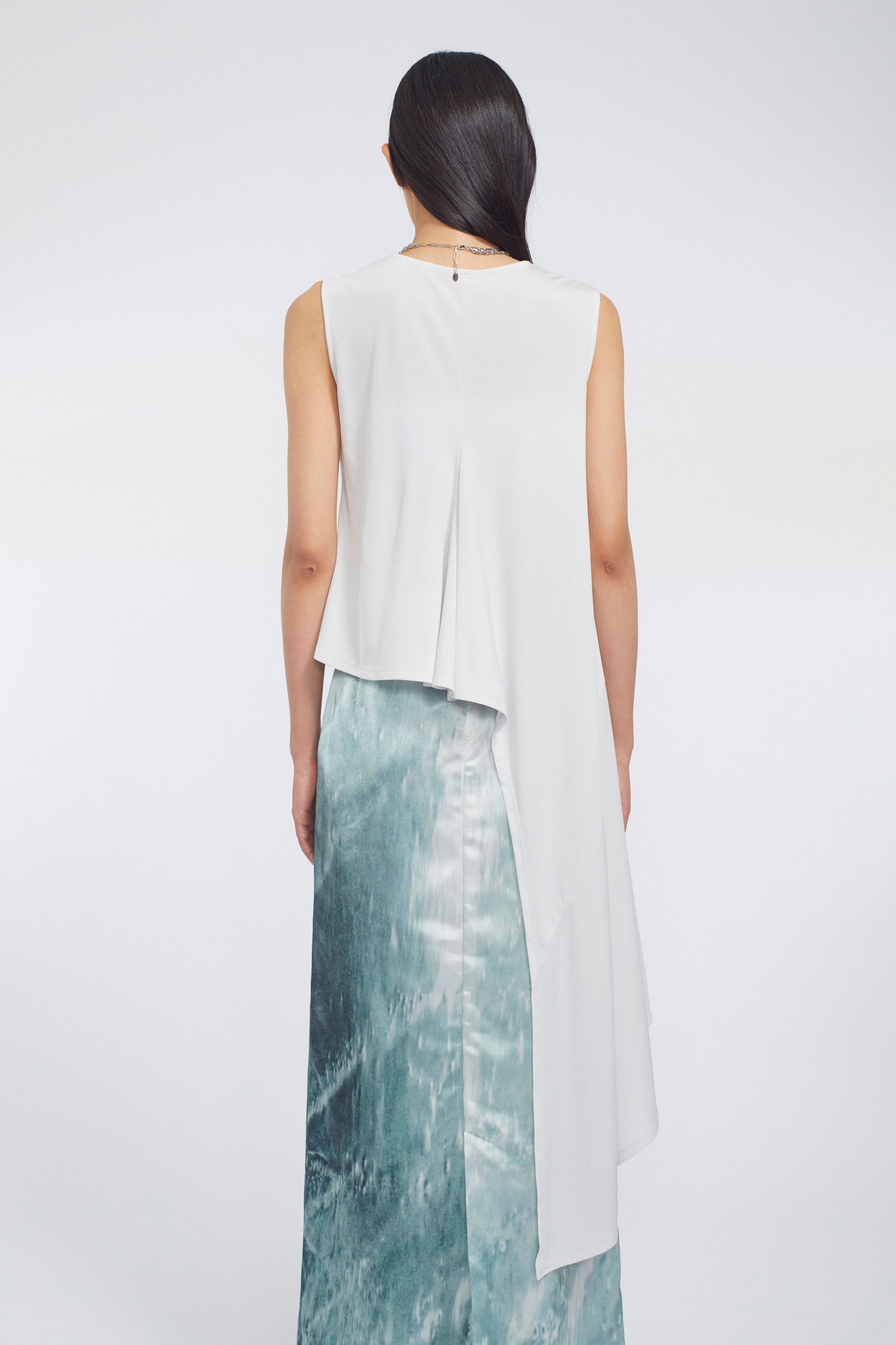 Draped asymmetric tank (Ice gray)