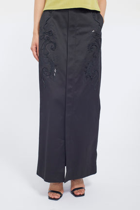 Relief embroidered chino skirt (Black)