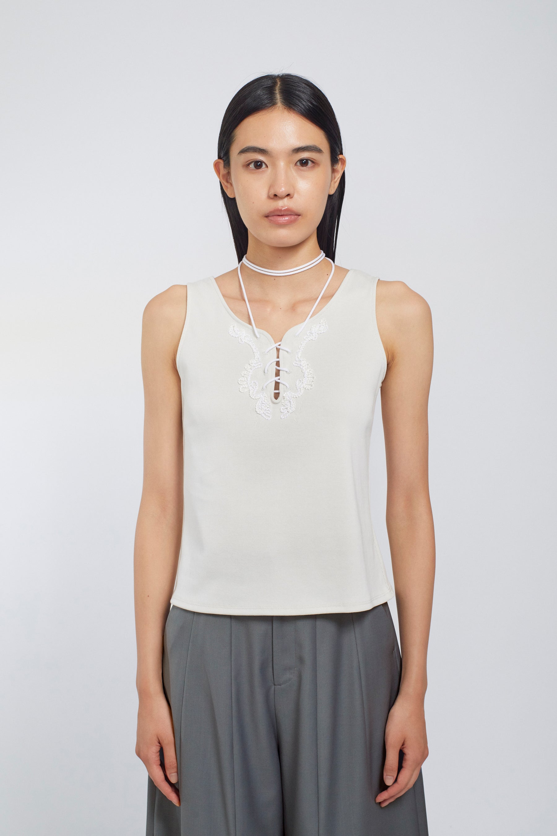 Lace up embroidered tank (Ivory)