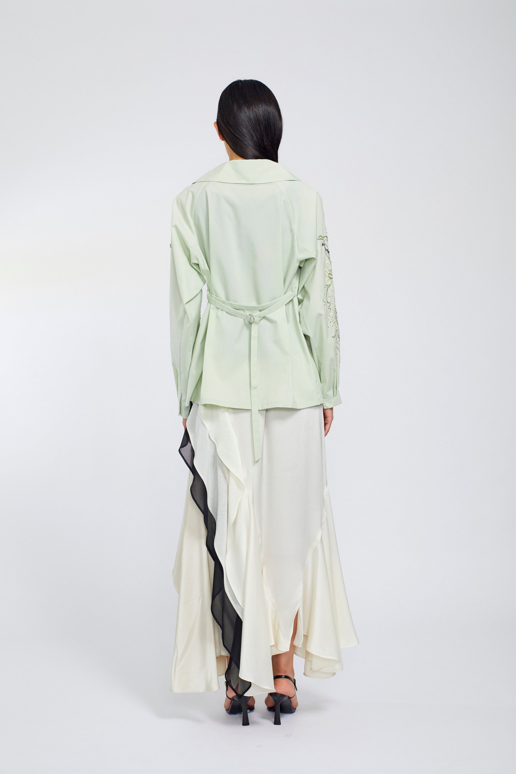 Droplet flower embroidered shirt (Light green)