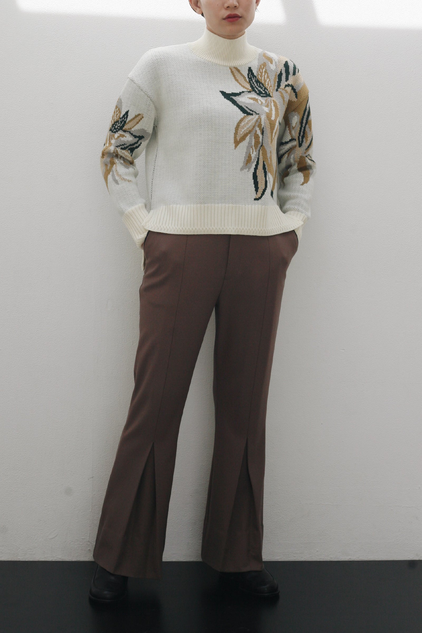 Tucked flare trousers (Mocha)