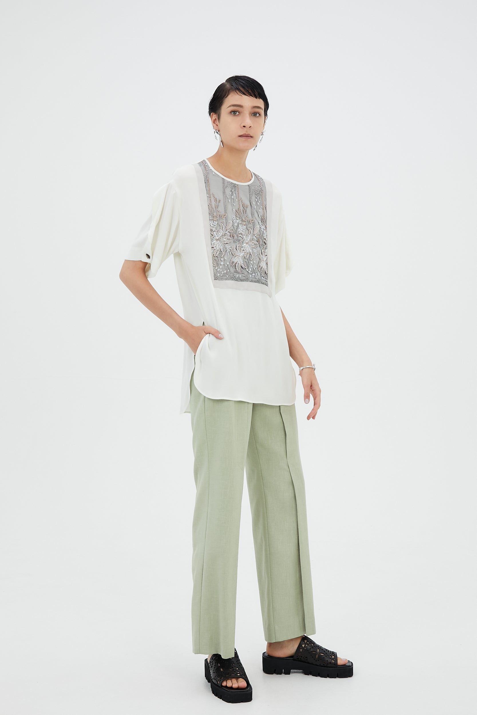 tucked flare trousers (light green)