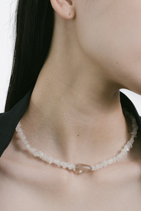 "Ordinary" necklace (Moonstone)