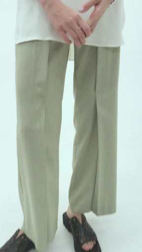 tucked flare trousers (light green)