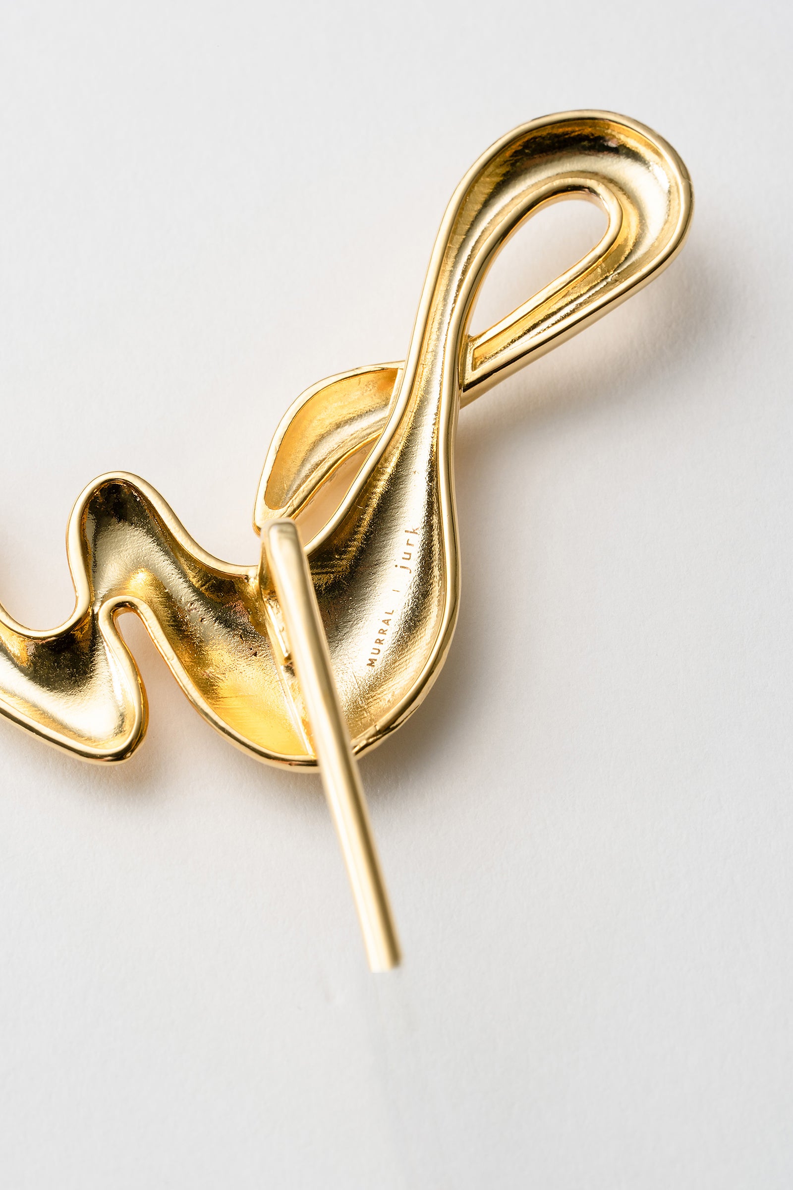 “Ku”rt hair pin (Gold)