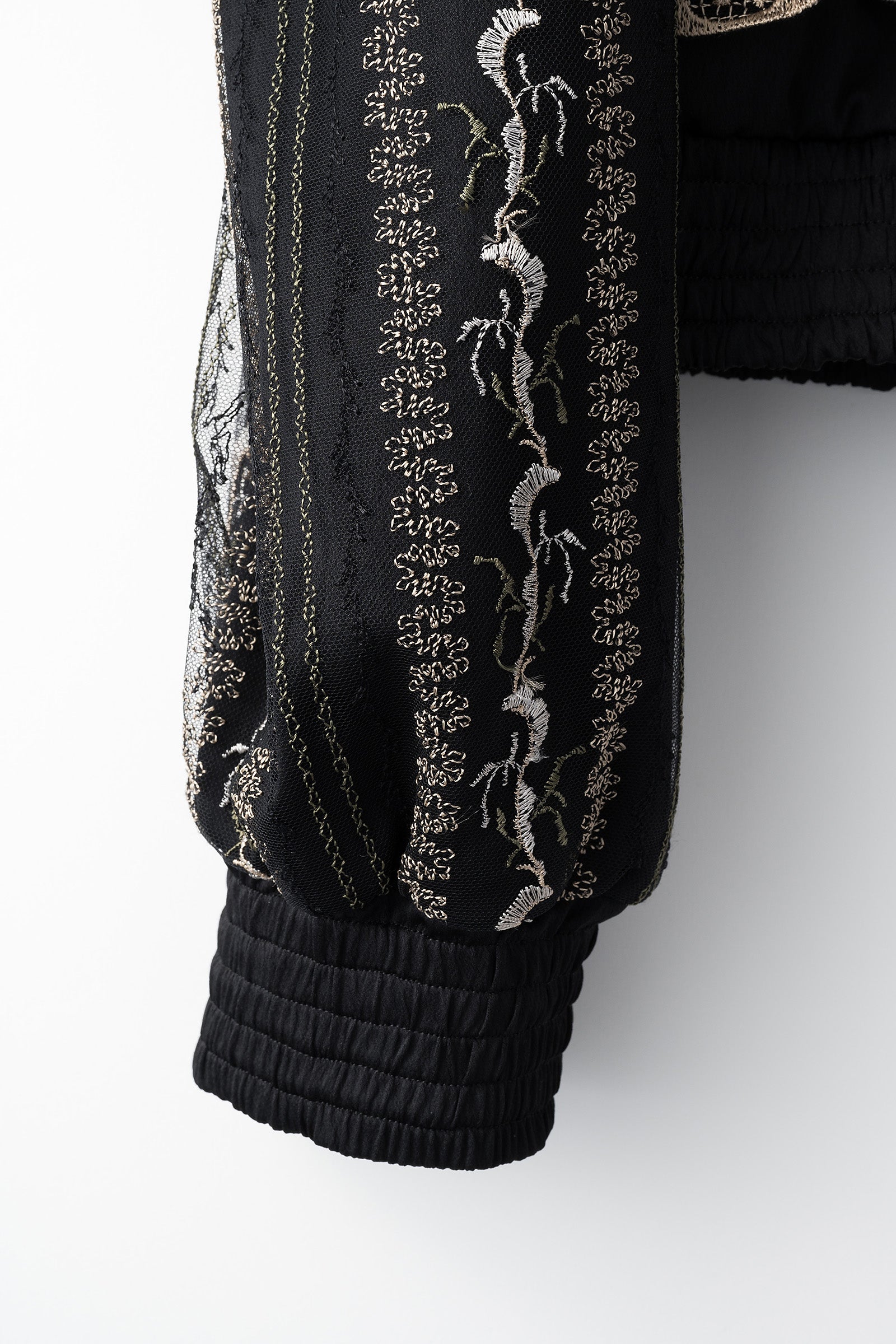 Petal lace zipped jacket (Black)