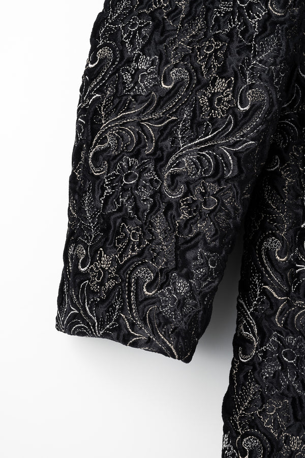 MURRAL Ice flower embroidery coat (Black)
