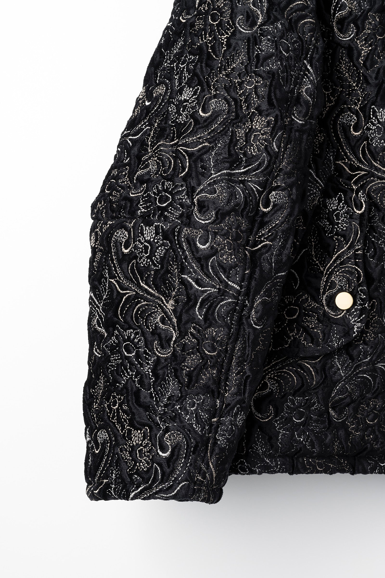 Ice flower embroidery jacket (Black)