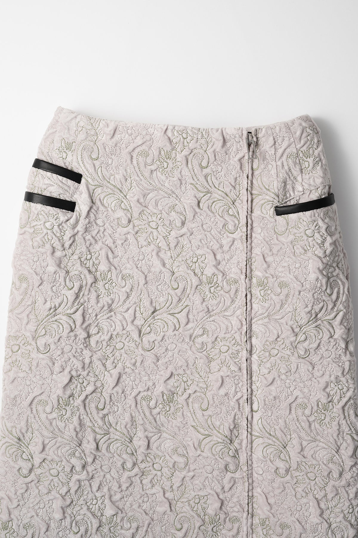 Ice flower embroidery skirt (Ivory)