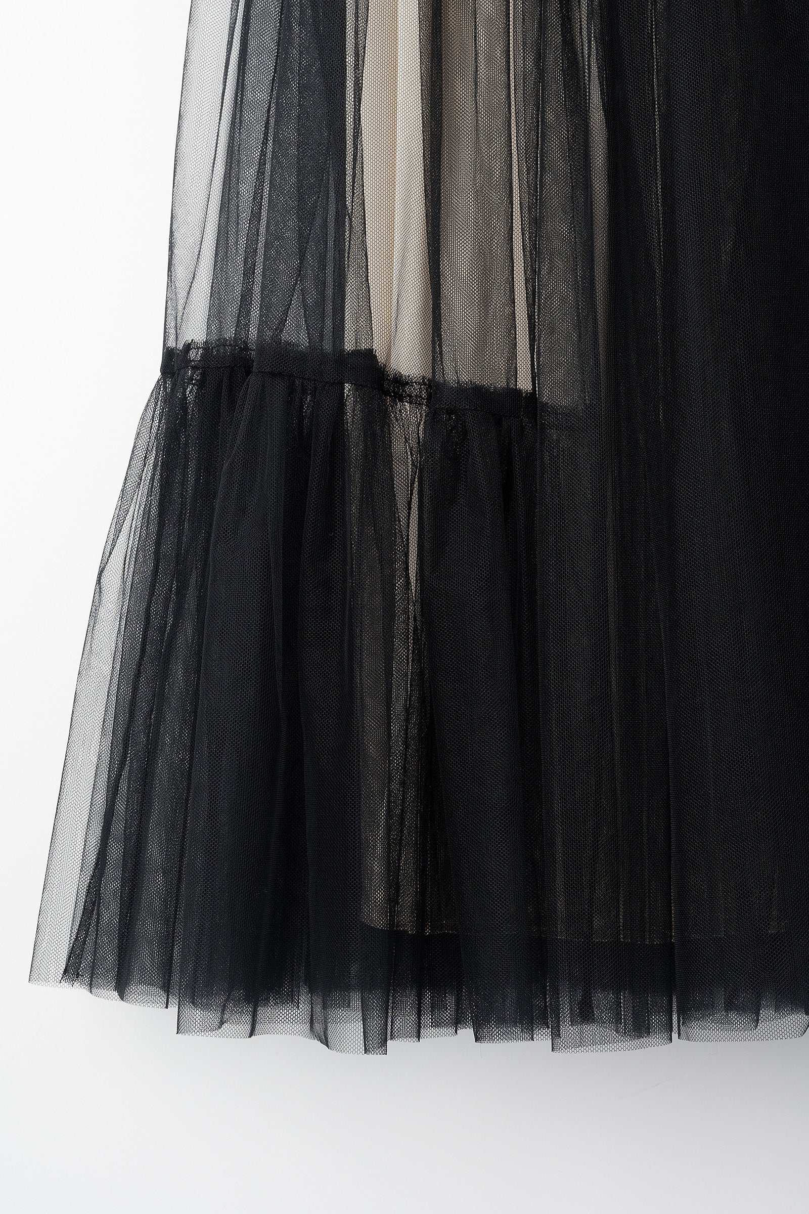 Leaf vein tulle skirt (Black)