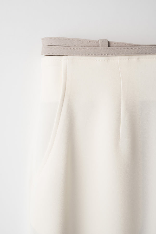 MURRAL String slit skirt (White)