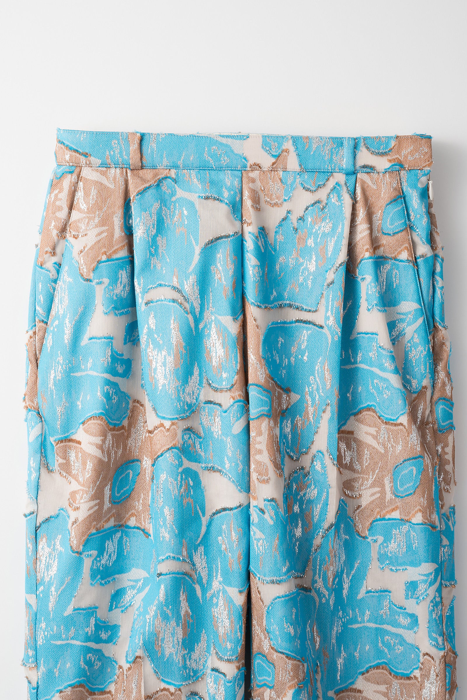 Flower quartz jacquard slacks (Light blue)