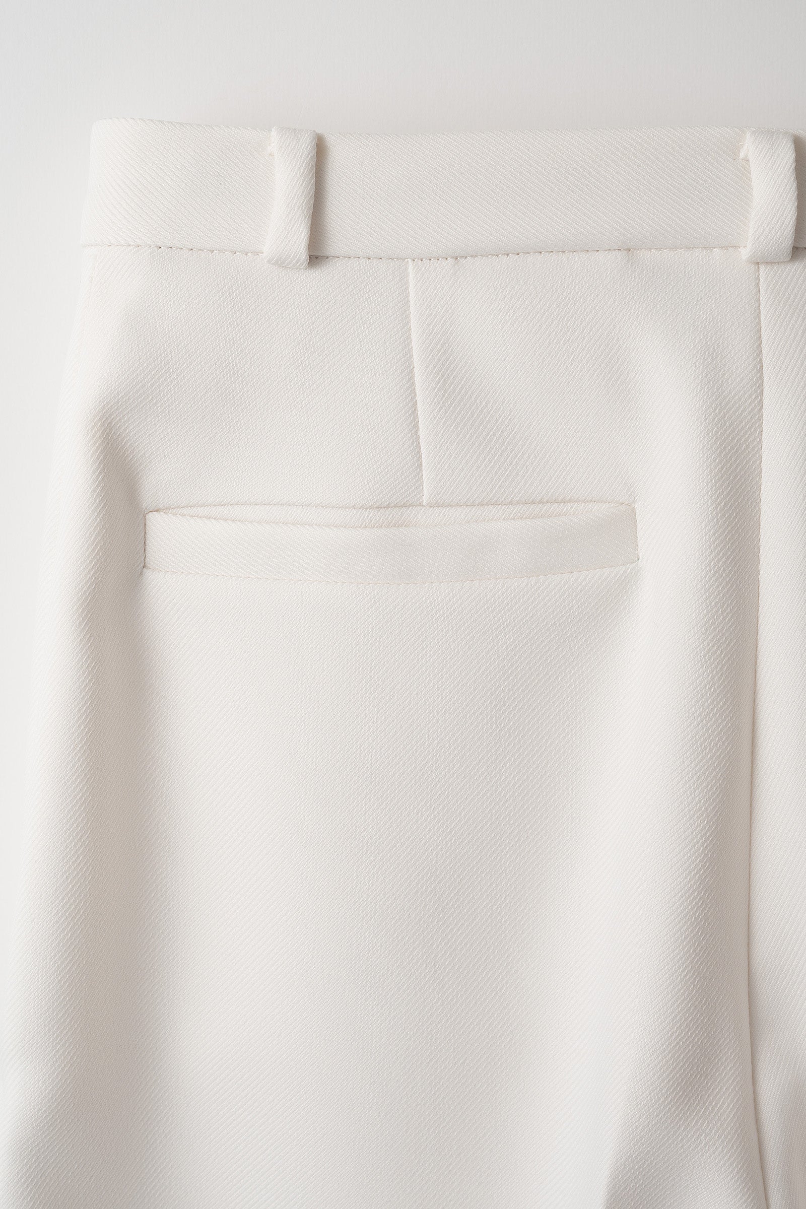 plain wide slacks (White)
