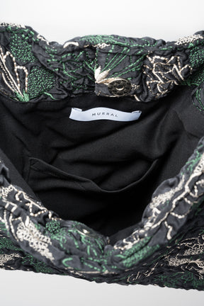 Quartz embroidery cuddle bag (Black)