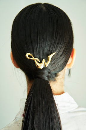 “Ku”rt hair pin (Gold)