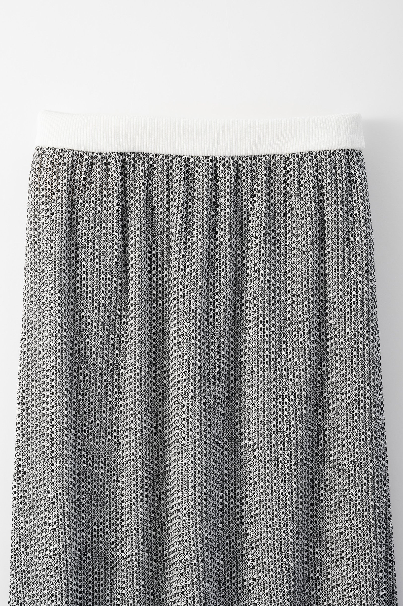 Millefeuille knit skirt (Black)