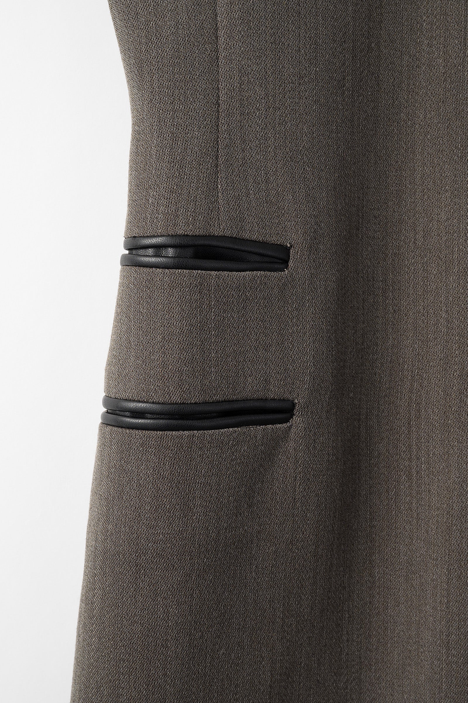Chambray sleeveless dress (Dark brown)