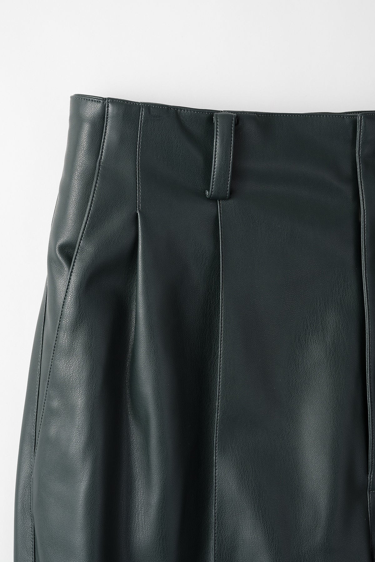 Vegan leather flared trousers (Deep green)