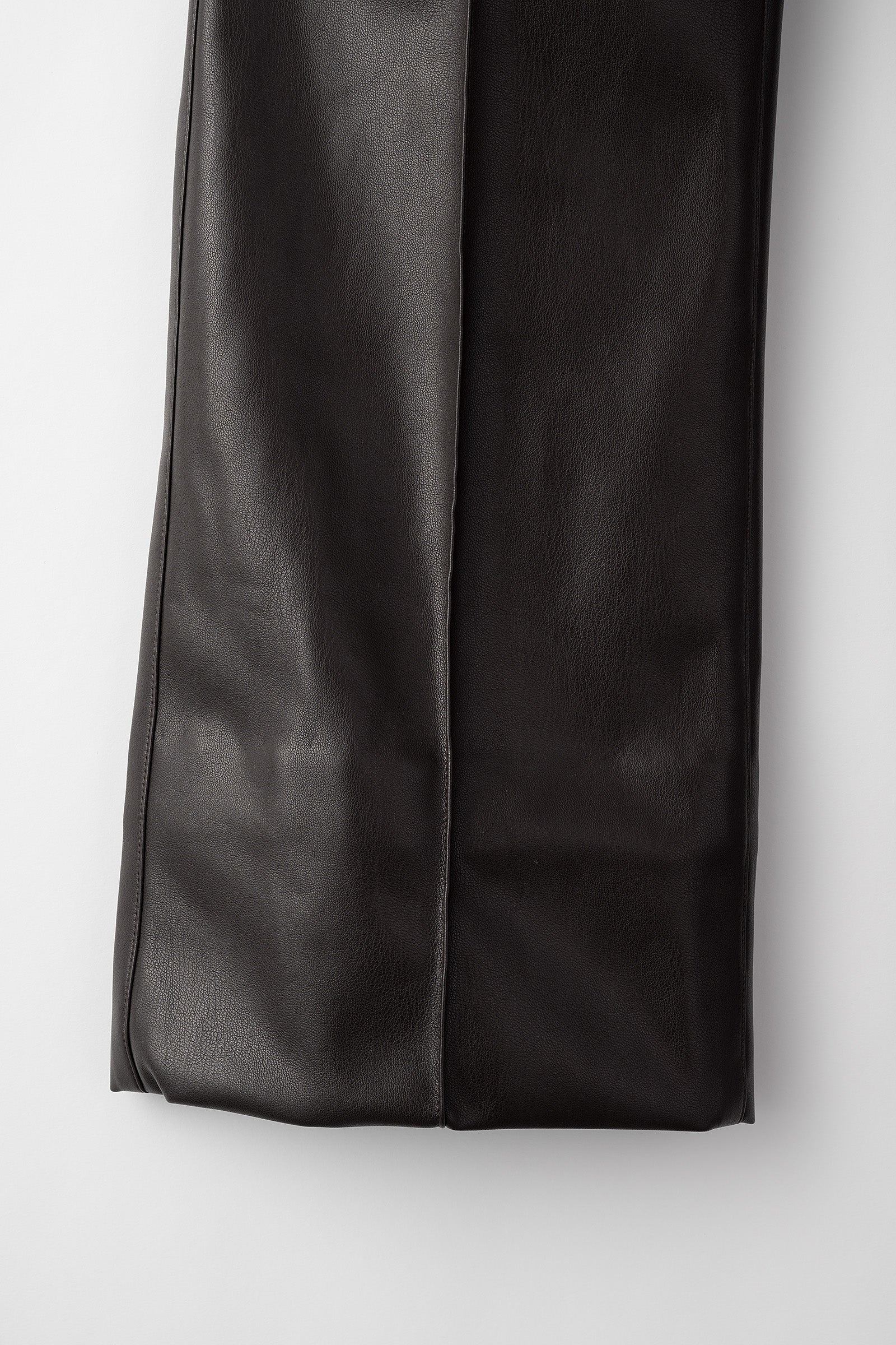 Vegan leather flared trousers (Brown)