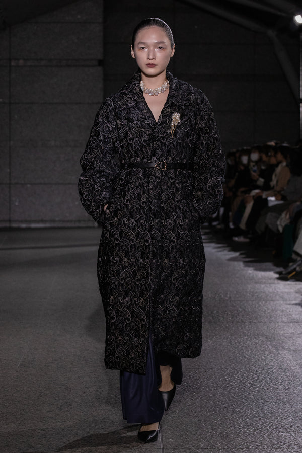 MURRAL Ice flower embroidery coat (Black)